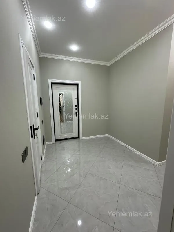 Satılır 3 otaqlı yeni tikili 83 m²