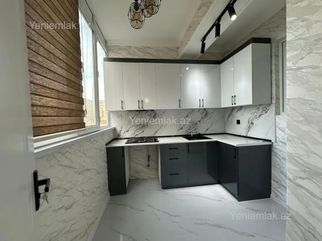 Satılır 3 otaqlı yeni tikili 83 m²