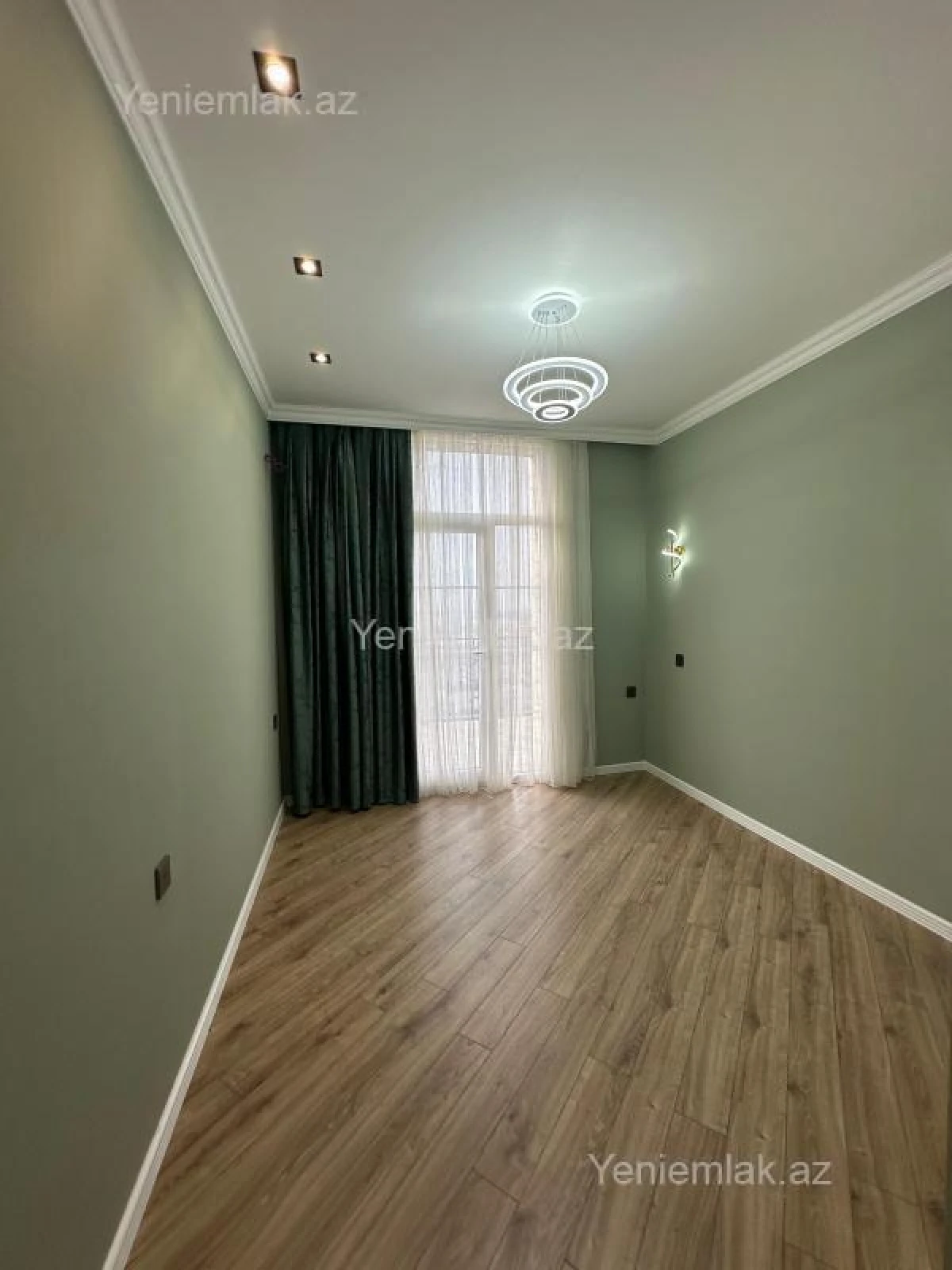 Satılır 3 otaqlı yeni tikili 83 m²