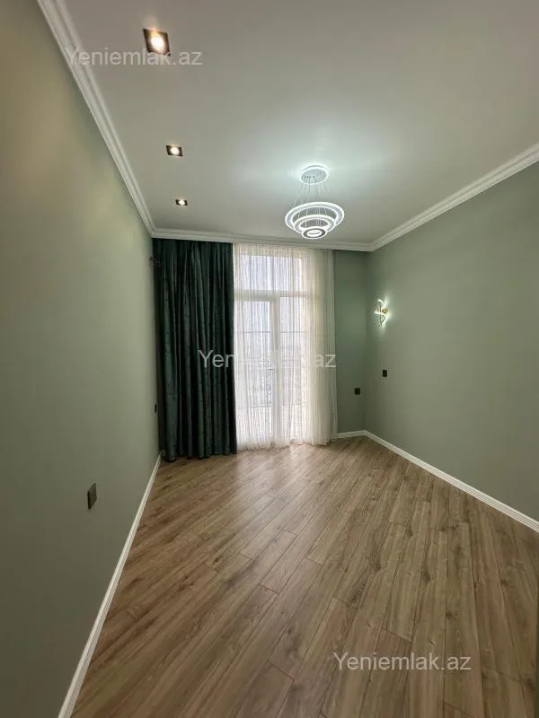 Satılır 3 otaqlı yeni tikili 83 m²