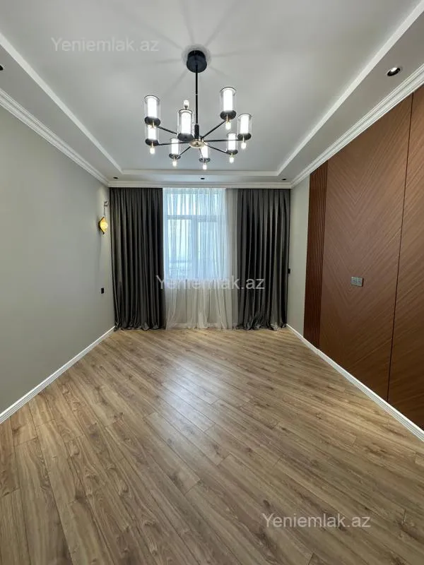 Satılır 3 otaqlı yeni tikili 83 m²