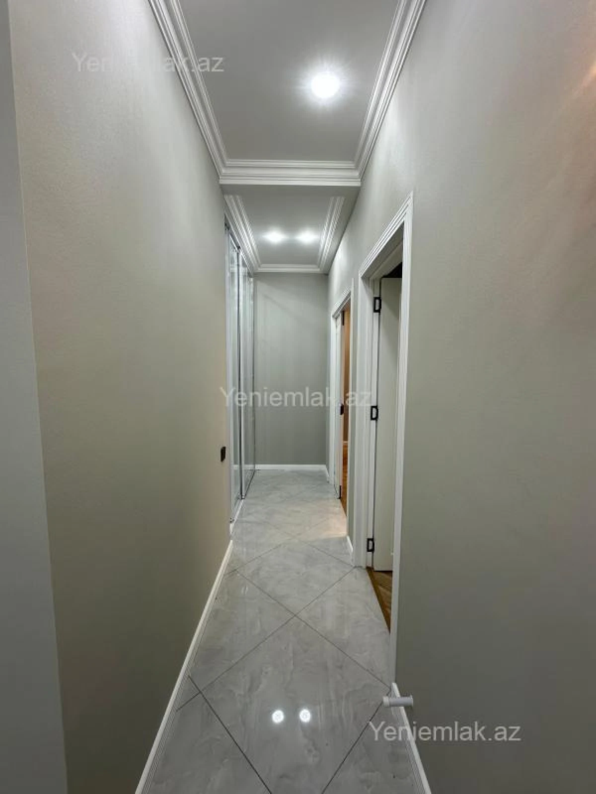 Satılır 3 otaqlı yeni tikili 83 m²