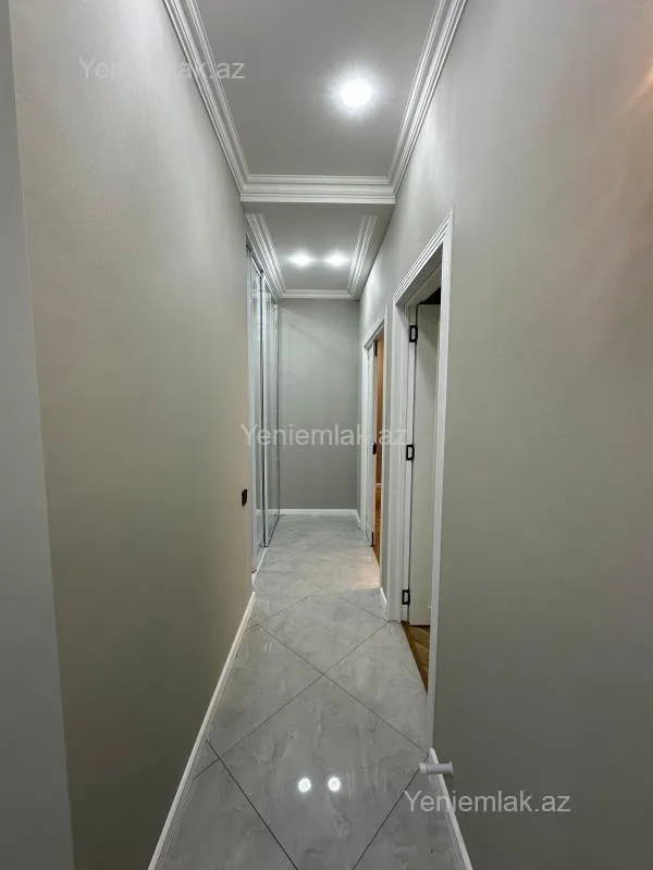 Satılır 3 otaqlı yeni tikili 83 m²