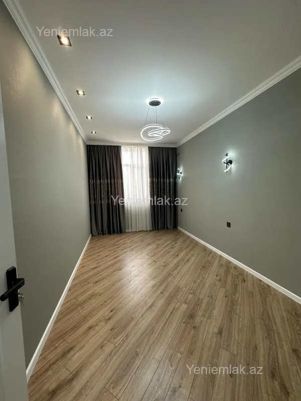 Satılır 3 otaqlı yeni tikili 83 m²