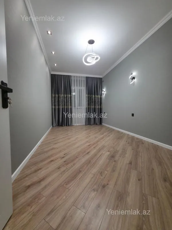 Satılır 3 otaqlı yeni tikili 83 m²