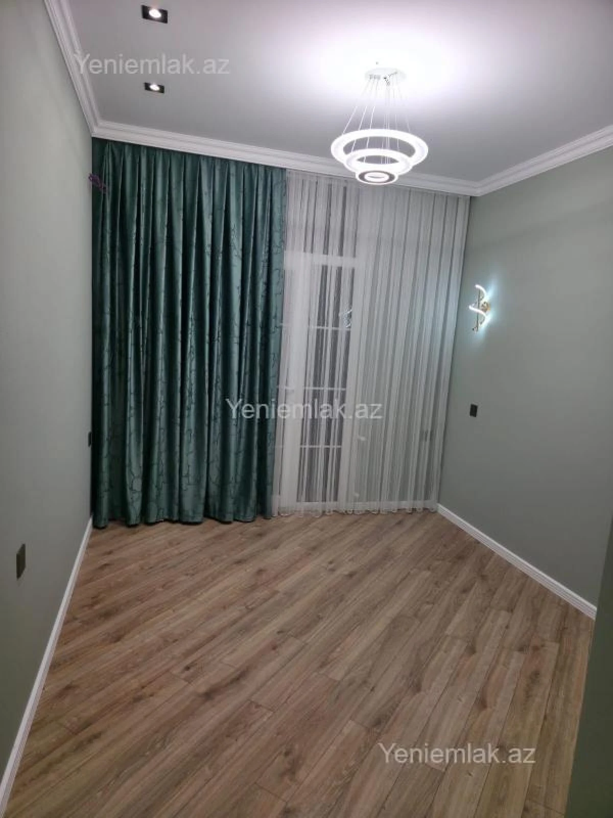 Satılır 3 otaqlı yeni tikili 83 m²