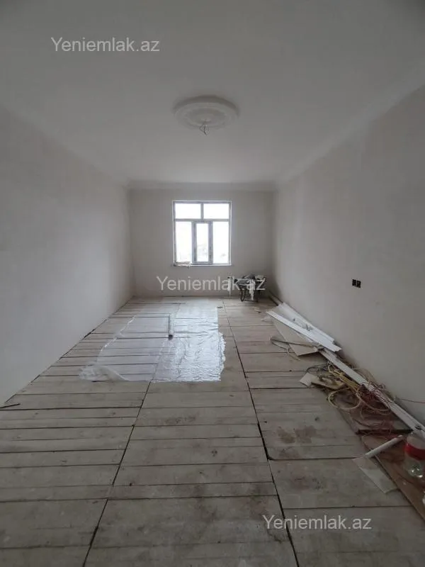 Satılır 3 otaqlı həyət evi 100 m²