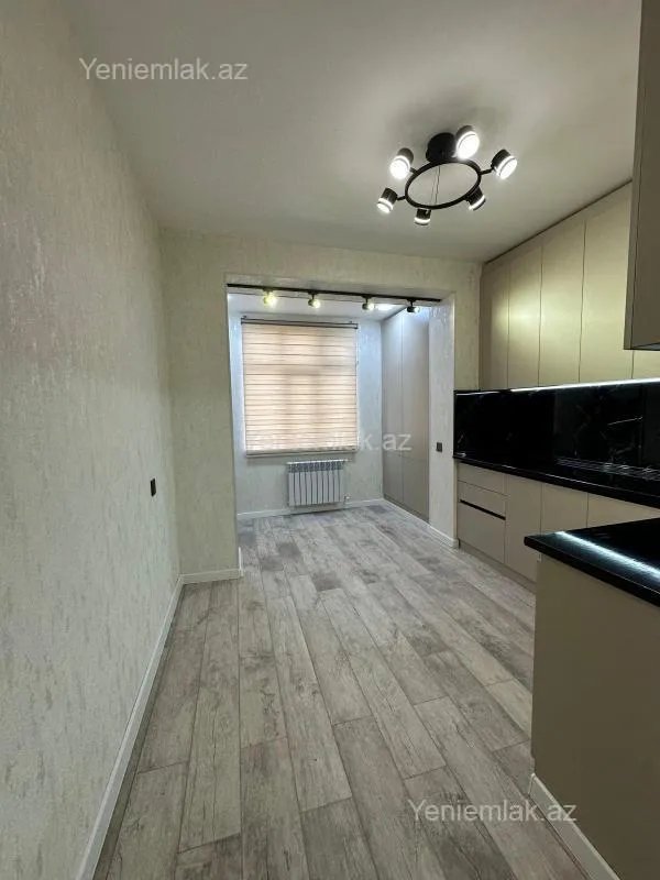 Satılır 3 otaqlı yeni tikili 70 m²
