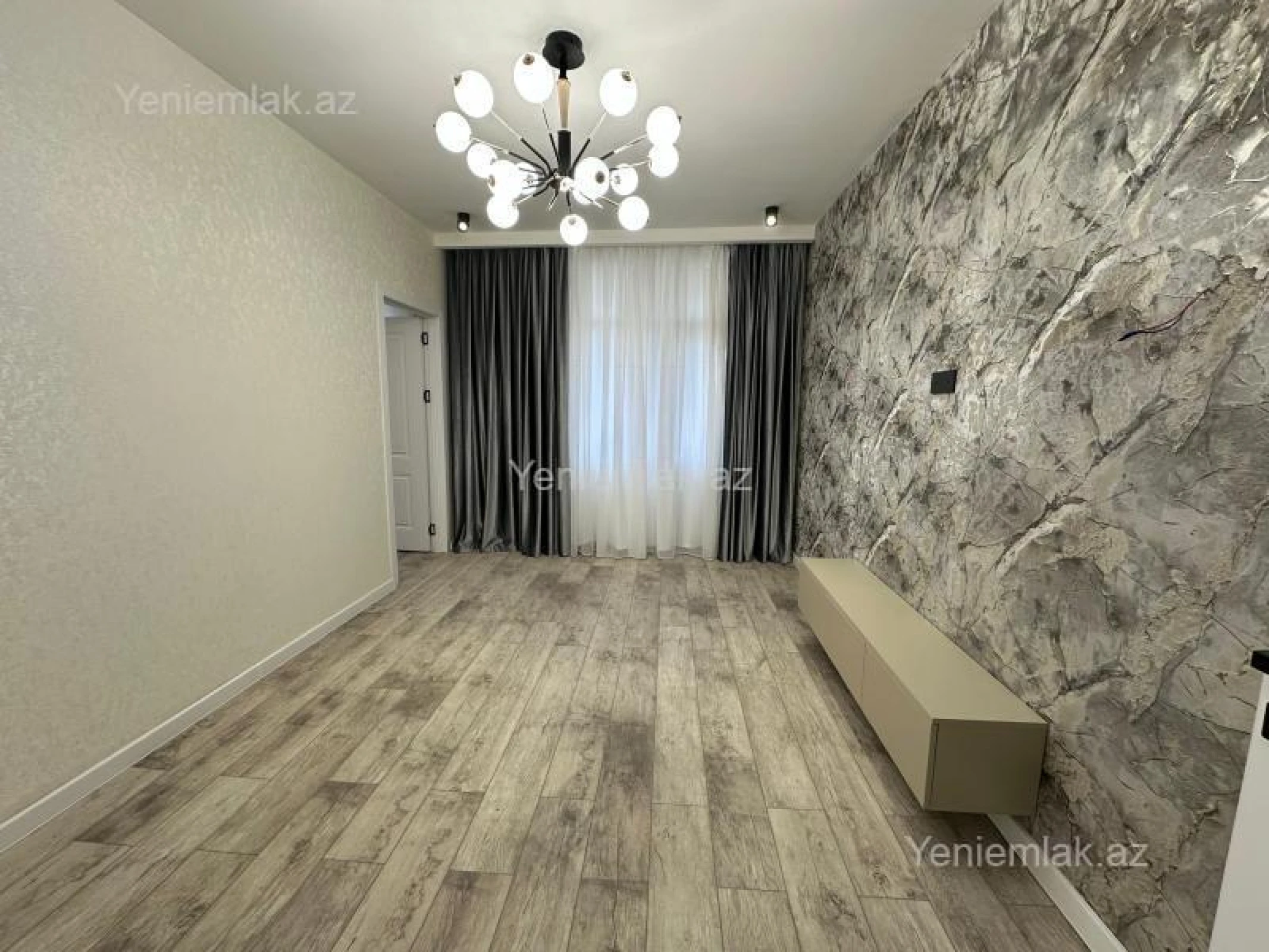 Satılır 3 otaqlı yeni tikili 70 m²