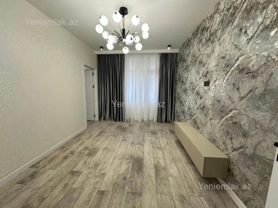 Satılır 3 otaqlı yeni tikili 70 m²