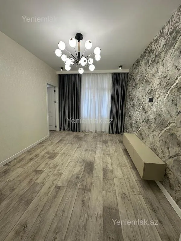 Satılır 3 otaqlı yeni tikili 70 m²