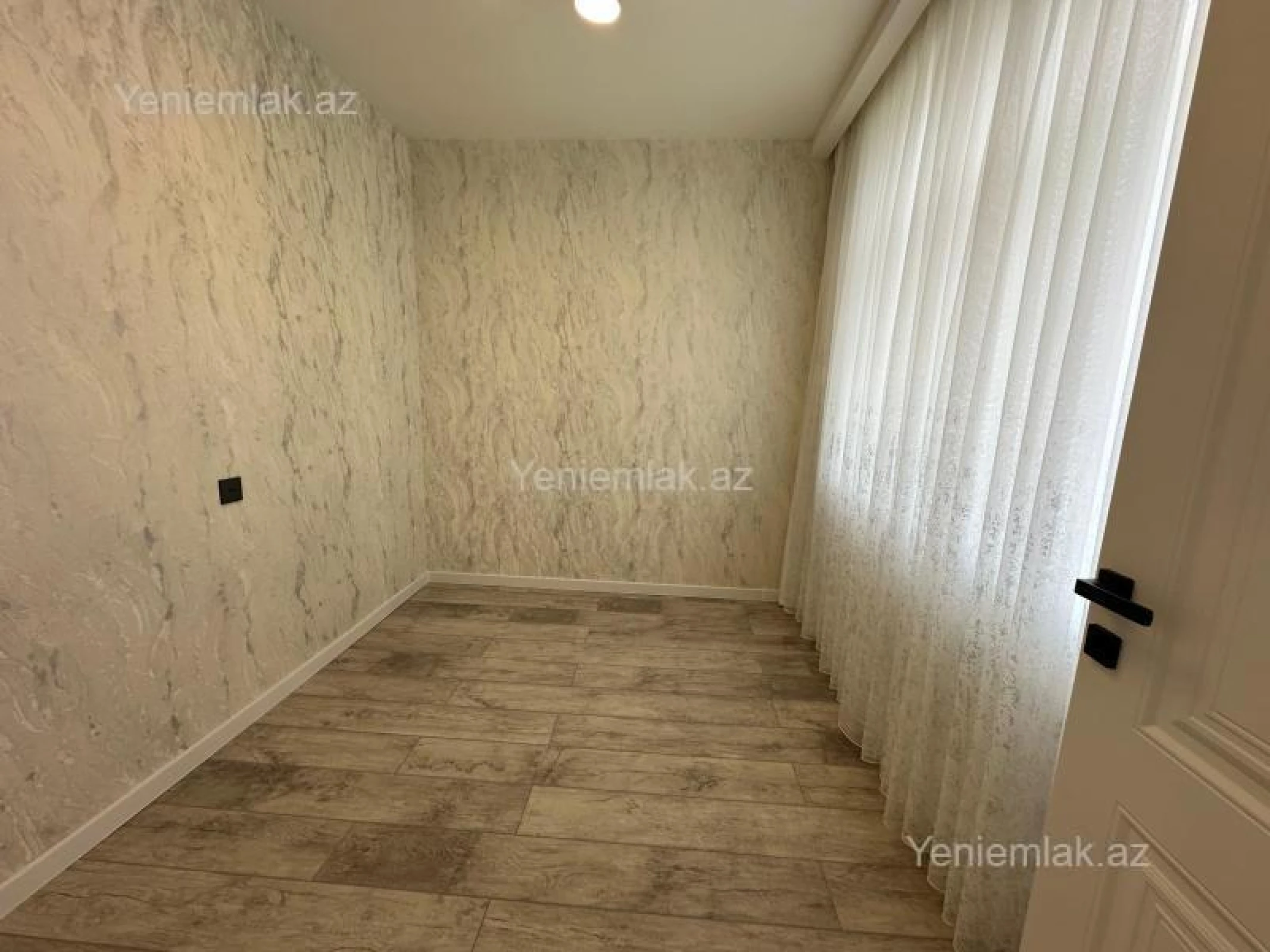 Satılır 3 otaqlı yeni tikili 70 m²