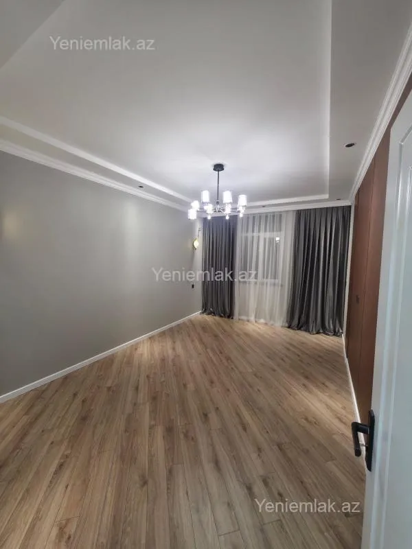 Satılır 3 otaqlı yeni tikili 70 m²
