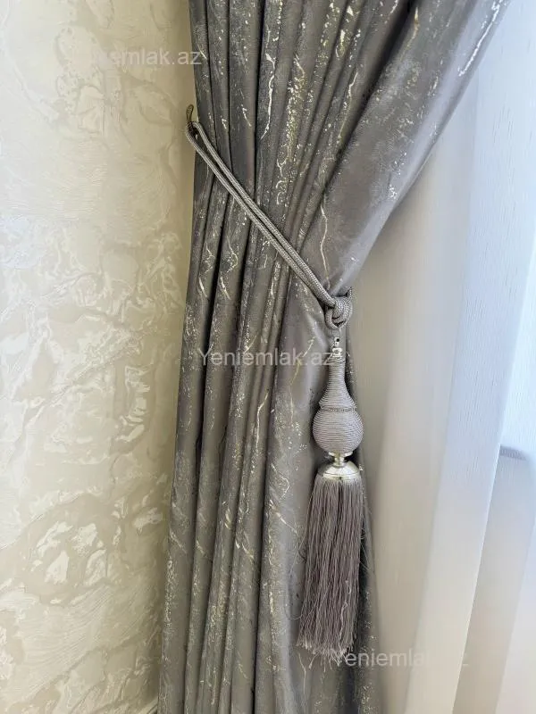 Satılır 3 otaqlı yeni tikili 100 m²