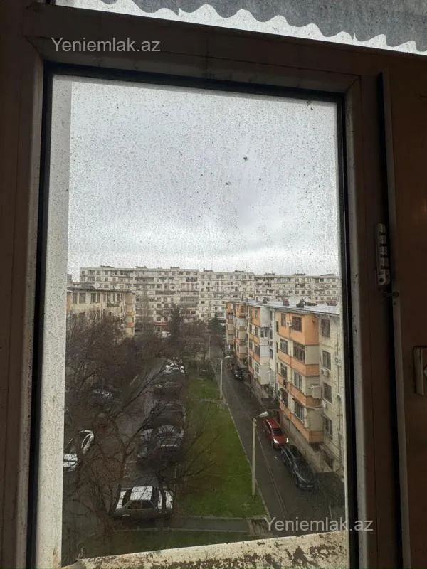 Satılır 2 otaqlı köhnə tikili 50 m²