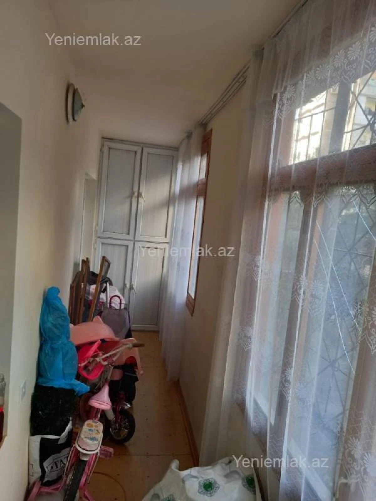 Satılır 4 otaqlı köhnə tikili 120 m²