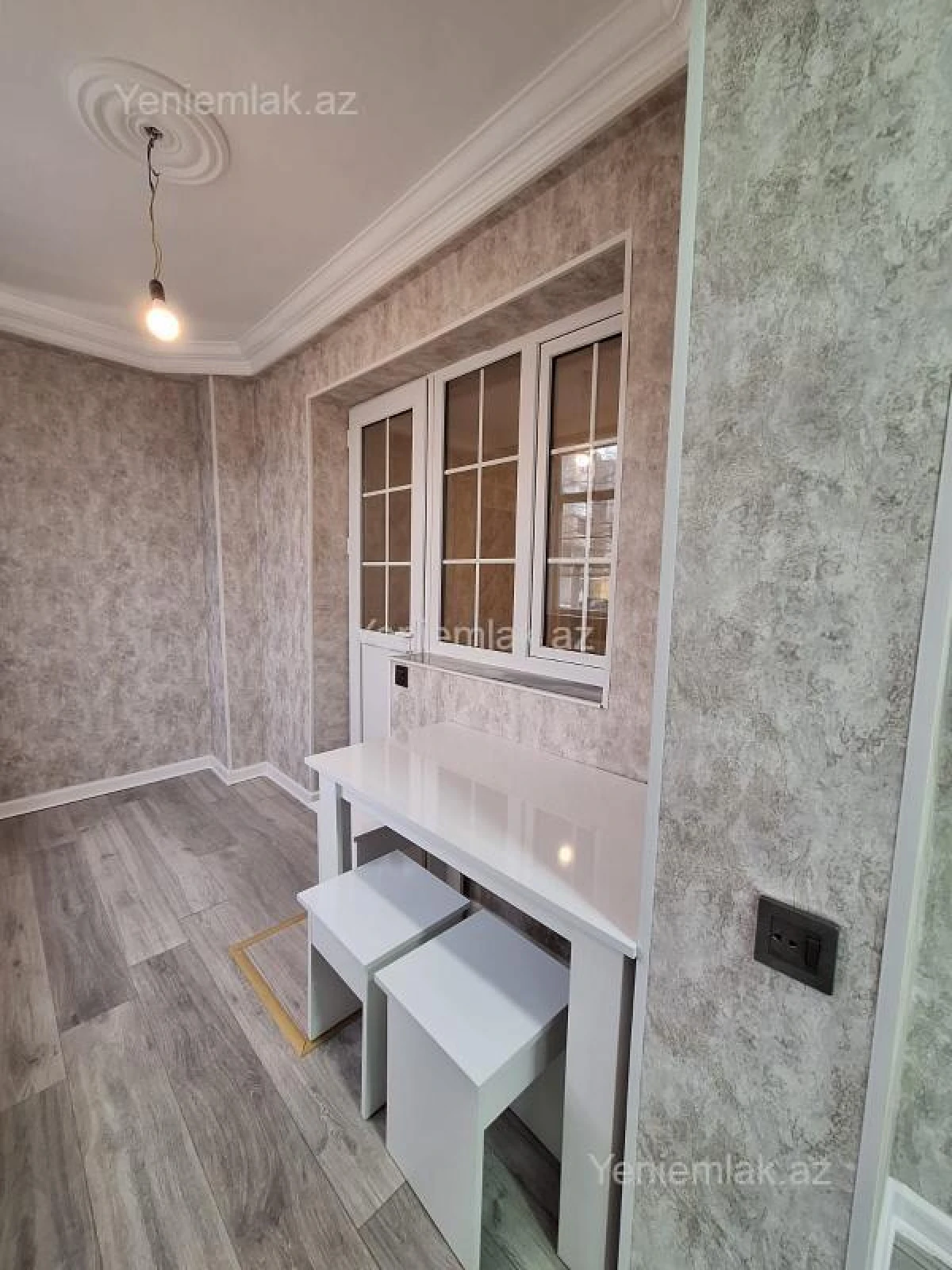 Satılır 2 otaqlı köhnə tikili 54 m²