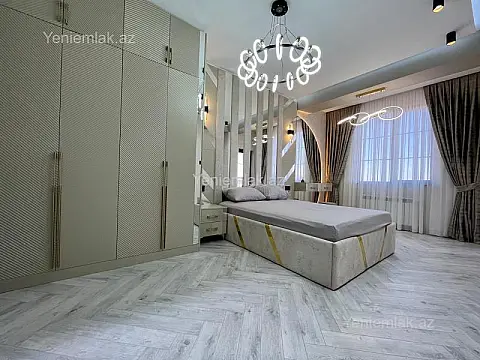 Satılır 3 otaqlı yeni tikili 130 m²