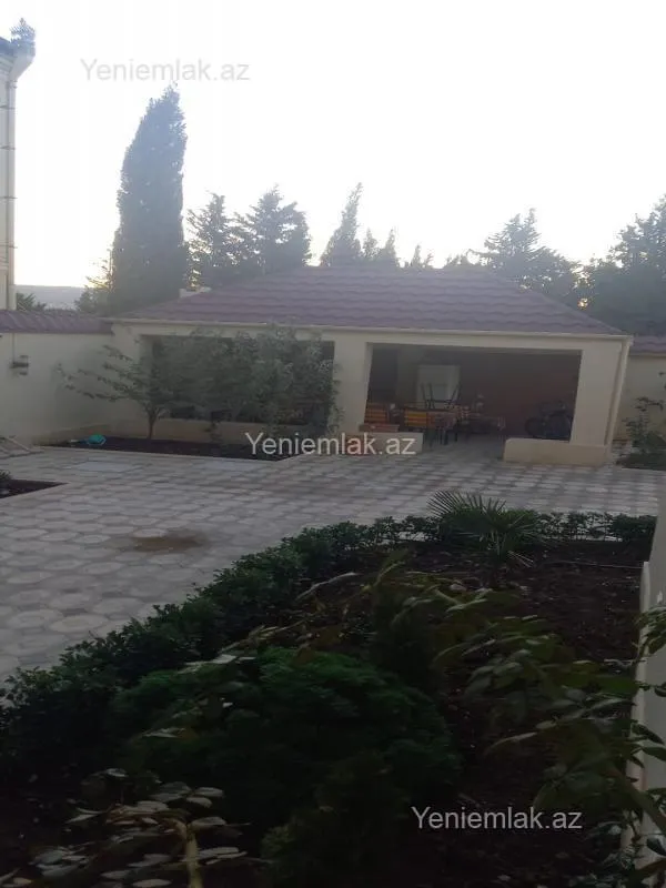 Satılır 6 otaqlı həyət evi 276 m²
