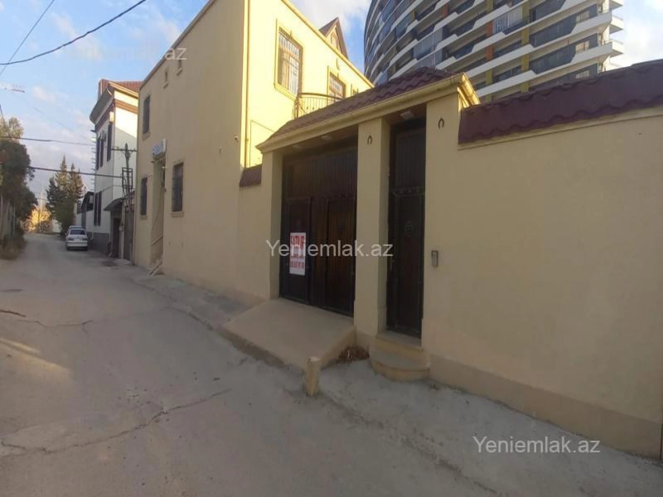 Satılır 6 otaqlı həyət evi 276 m²