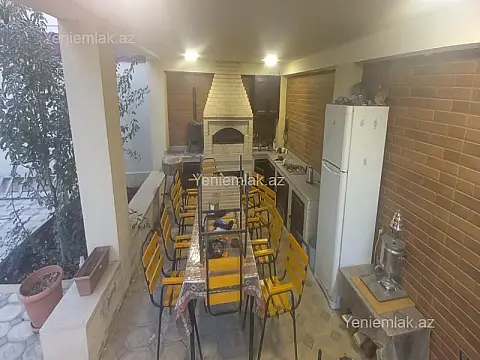 Satılır 6 otaqlı həyət evi 276 m²