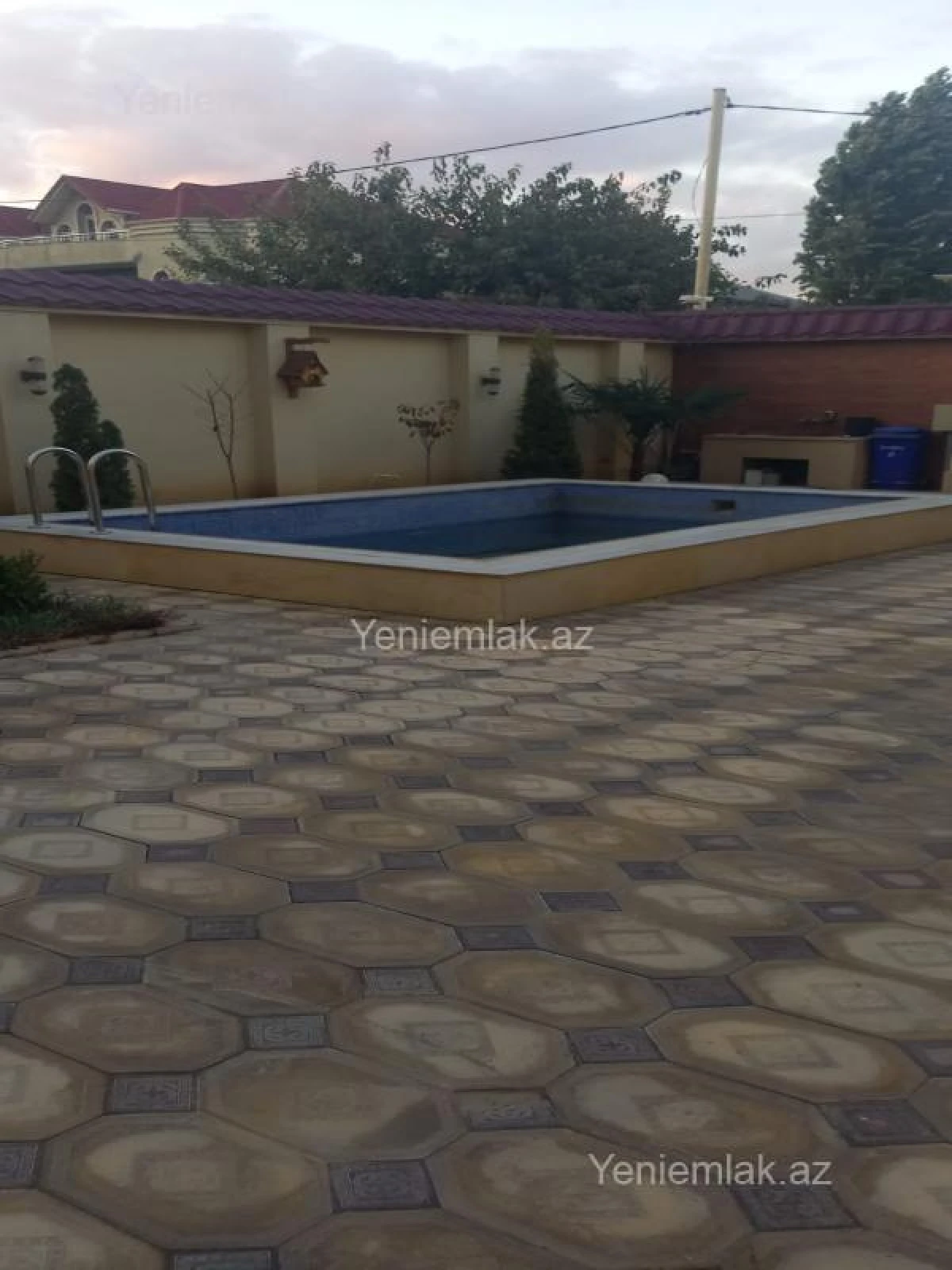 Satılır 6 otaqlı həyət evi 276 m²