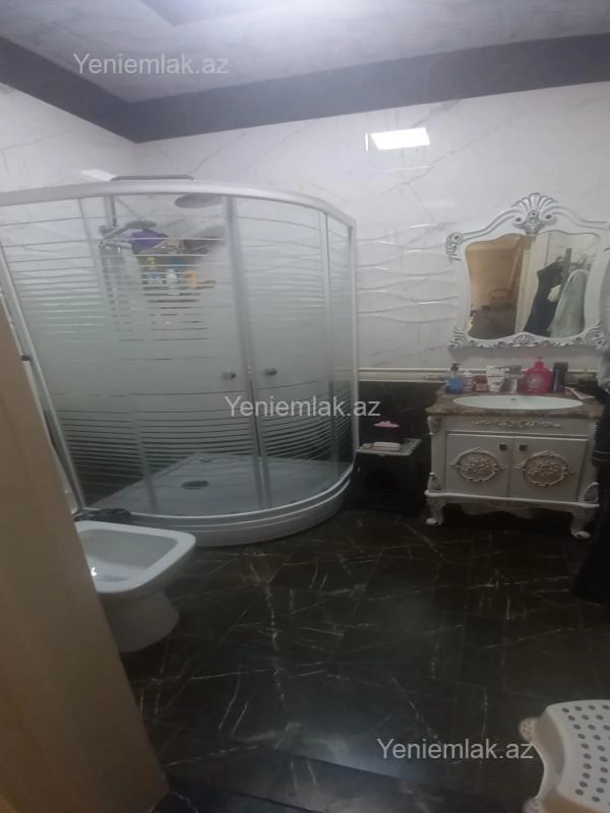 Satılır 6 otaqlı həyət evi 276 m²