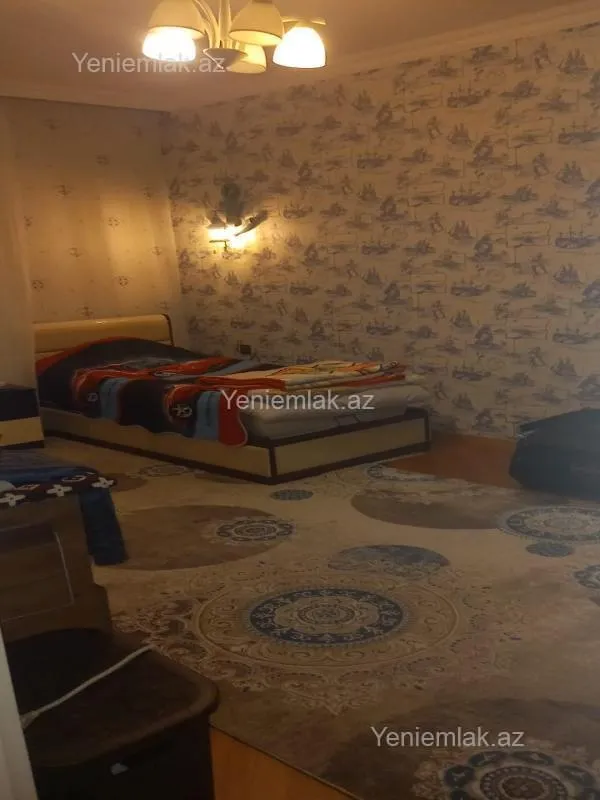 Satılır 6 otaqlı həyət evi 276 m²