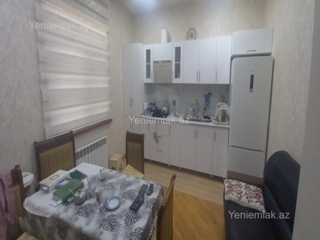 Satılır 6 otaqlı həyət evi 276 m²