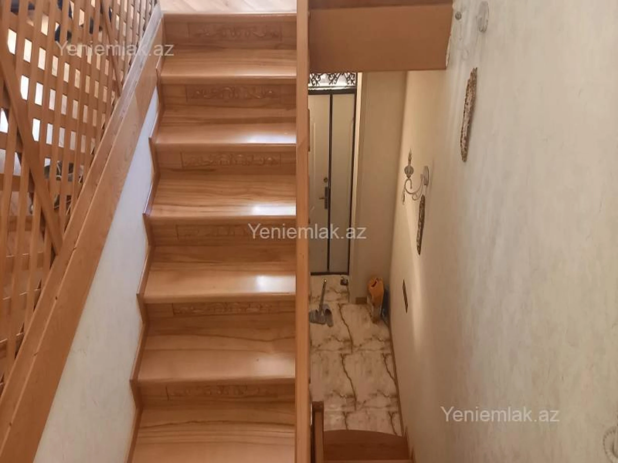 Satılır 6 otaqlı həyət evi 276 m²