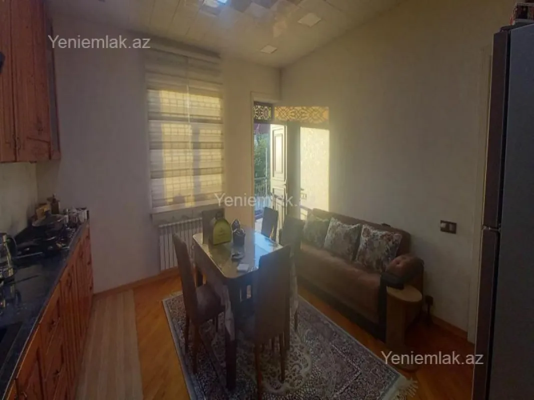 Satılır 6 otaqlı həyət evi 276 m²