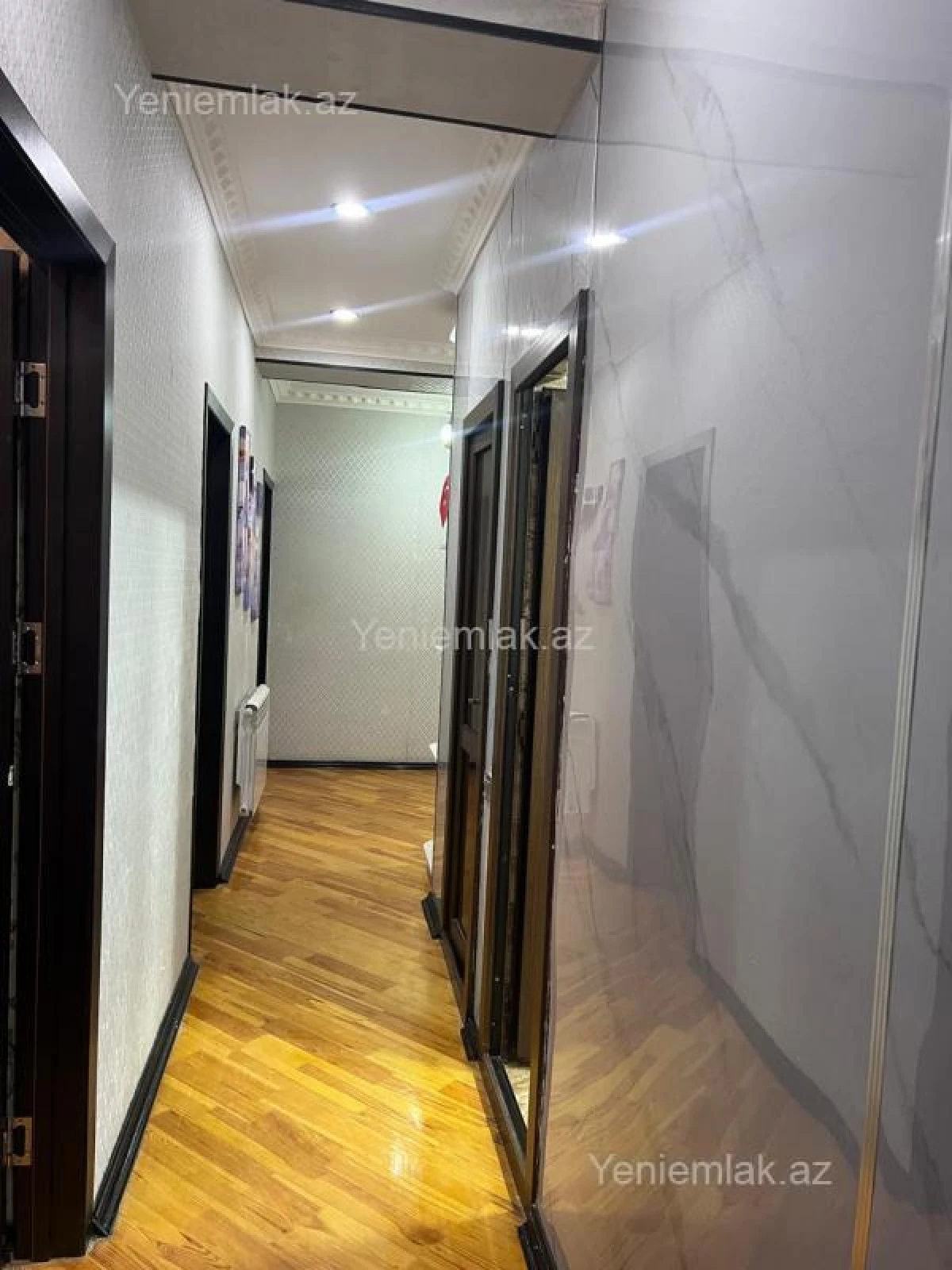 Satılır 3 otaqlı yeni tikili 95 m²