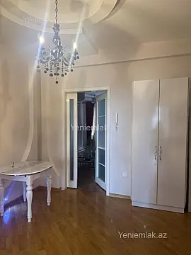 Satılır 3 otaqlı yeni tikili 90 m²