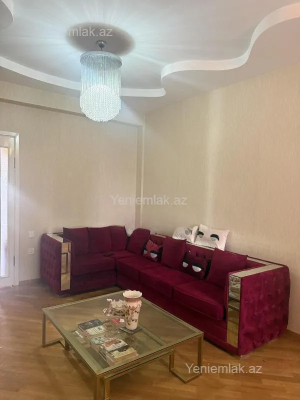 Satılır 3 otaqlı yeni tikili 90 m²