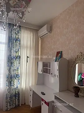 Satılır 3 otaqlı yeni tikili 90 m²