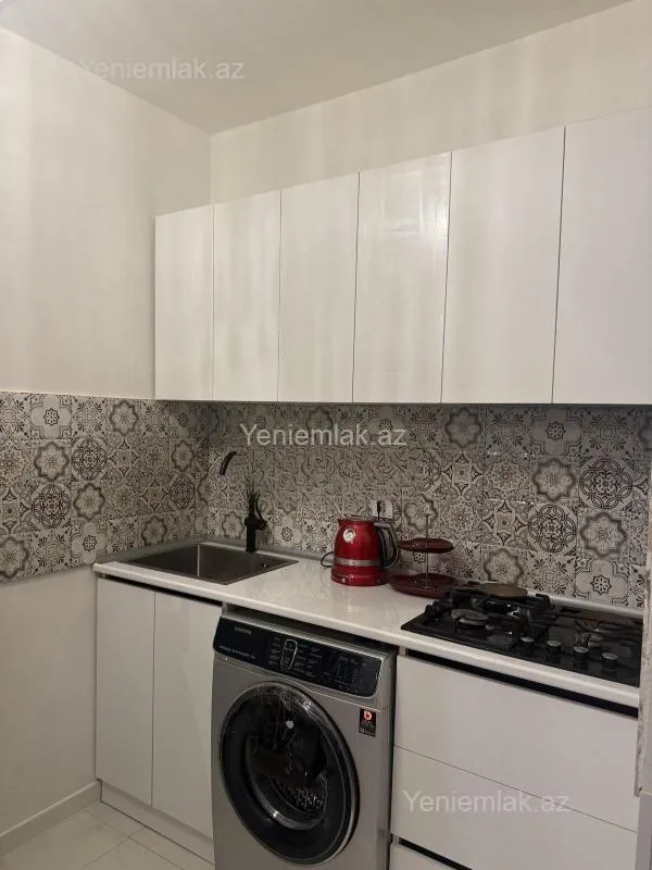 Satılır 3 otaqlı yeni tikili 90 m²