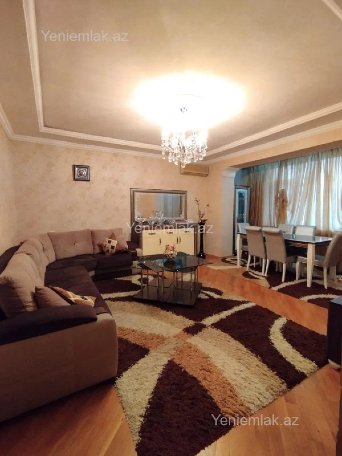 Satılır 4 otaqlı köhnə tikili 110 m²