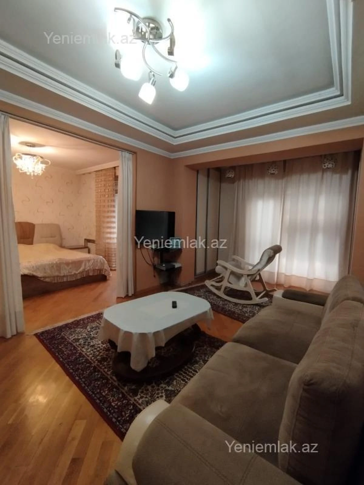 Satılır 4 otaqlı köhnə tikili 110 m²