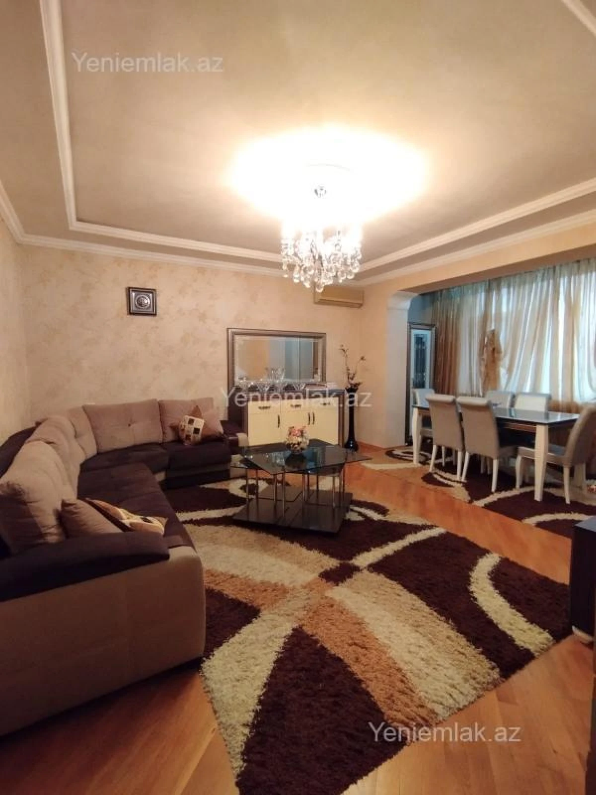 Satılır 4 otaqlı köhnə tikili 110 m²