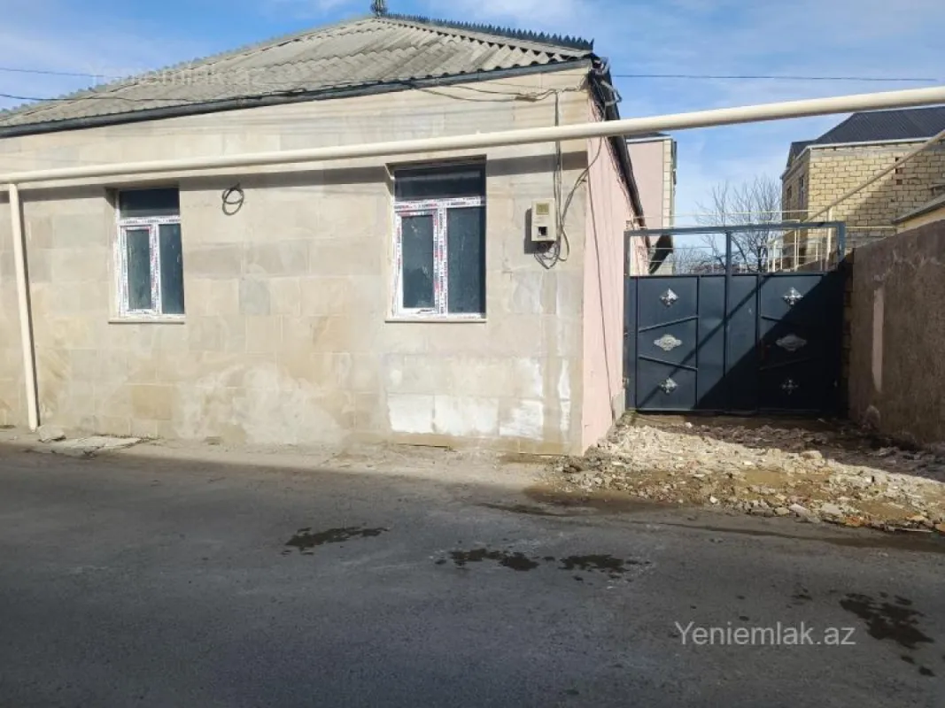 Satılır 3 otaqlı həyət evi 65 m²