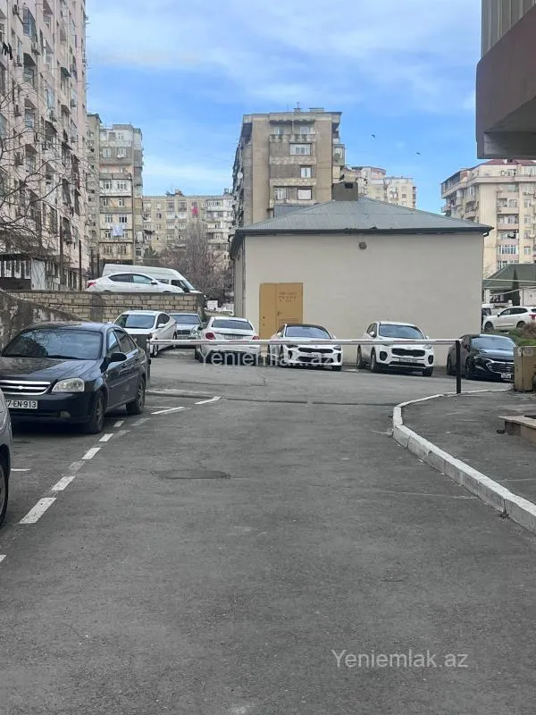Satılır 3 otaqlı yeni tikili 110 m²