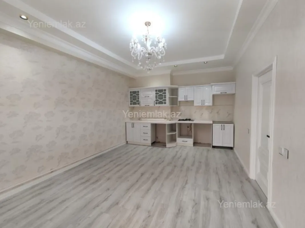 Satılır 5 otaqlı həyət evi 280 m²