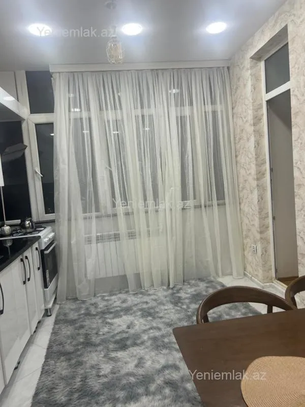 Satılır 3 otaqlı yeni tikili 100 m²