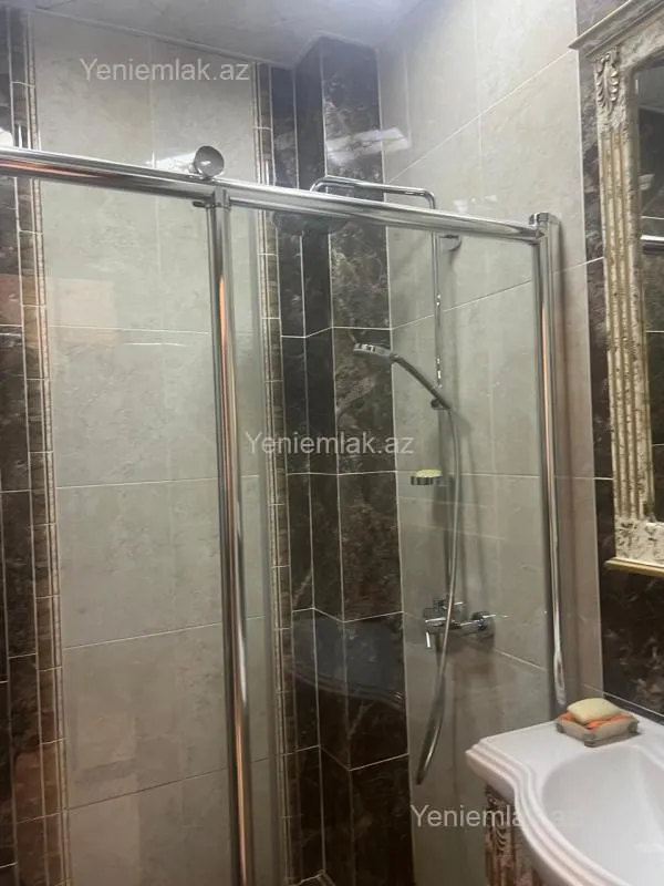 Satılır 3 otaqlı yeni tikili 100 m²