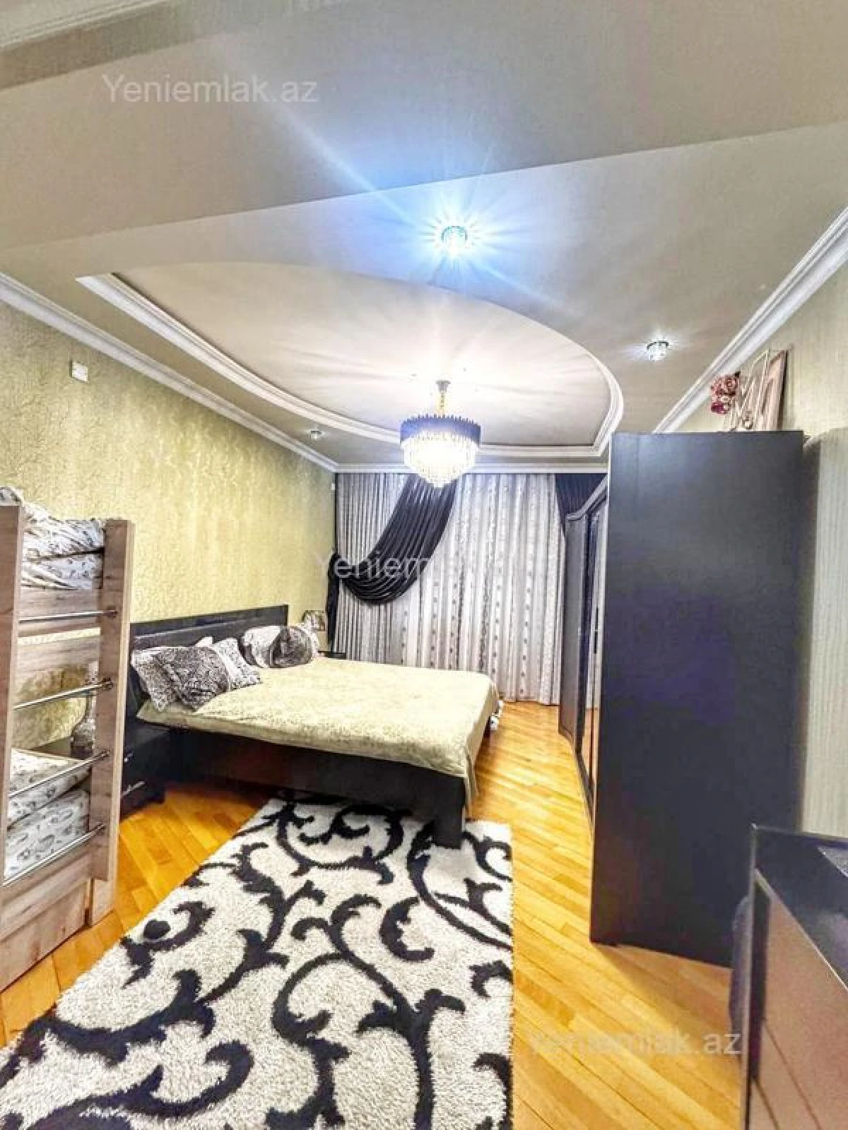 Satılır 3 otaqlı yeni tikili 135 m²