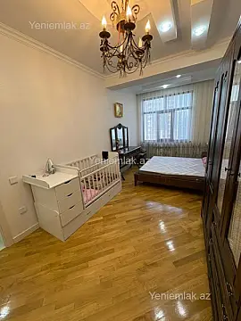 Satılır 3 otaqlı yeni tikili 132 m²