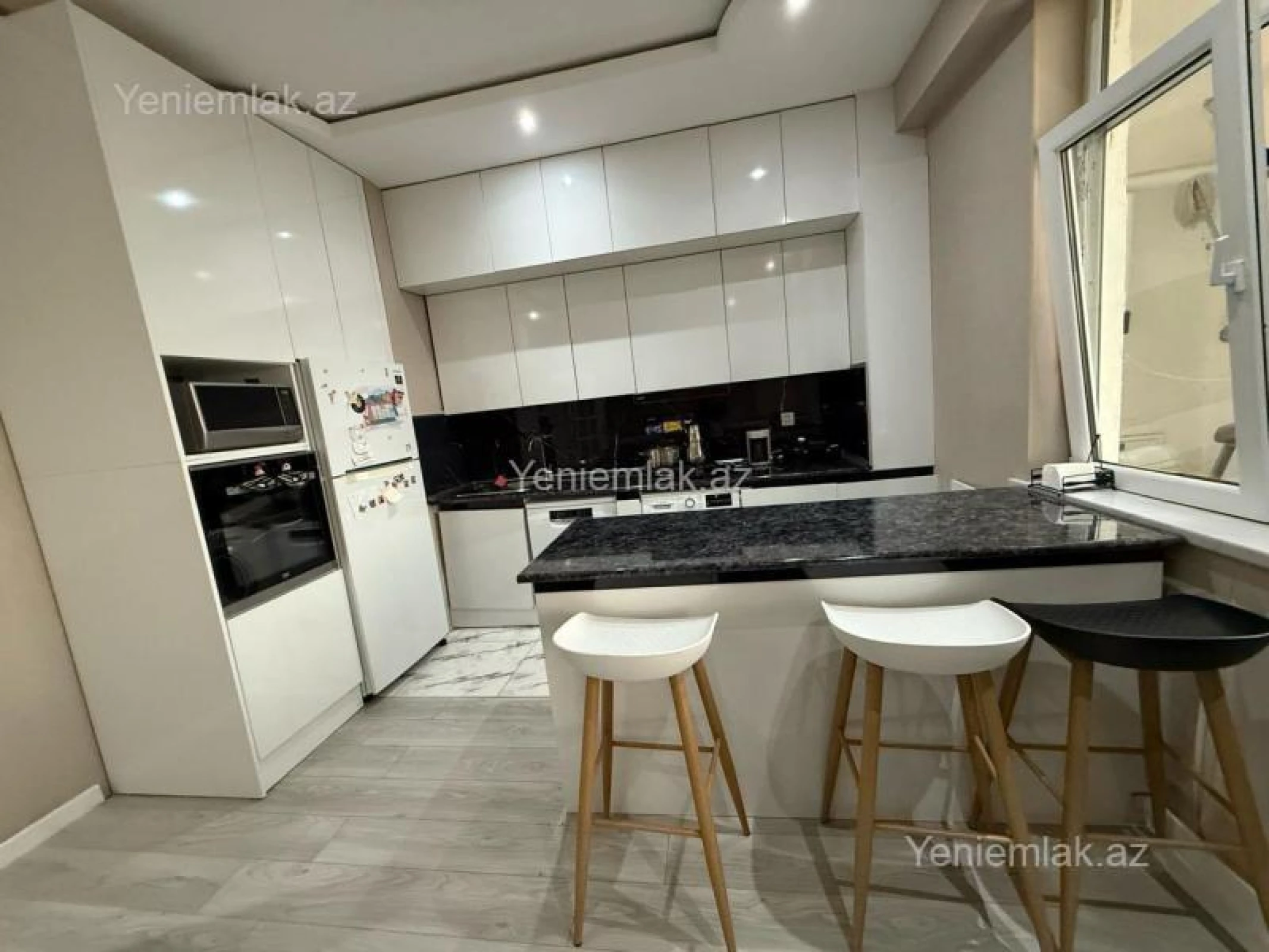 Satılır 3 otaqlı yeni tikili 112 m²