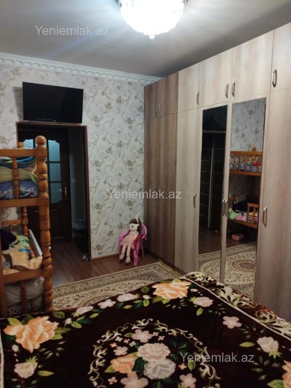 Satılır 2 otaqlı köhnə tikili 55 m²