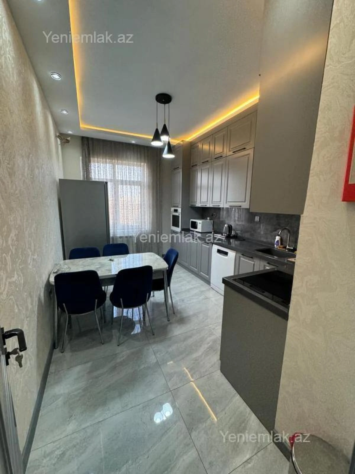 Satılır 3 otaqlı yeni tikili 150 m²