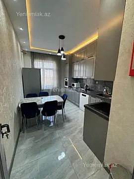 Satılır 3 otaqlı yeni tikili 150 m²
